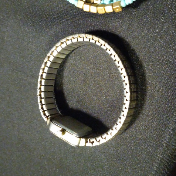 Benrus Gold Rectangular Watch - Picture 3 of 4